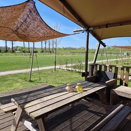 De Hazelaarshof Luxe Glampingtent Bij Natuurgebied De Millingerwaard Kekerdom Extérieur photo