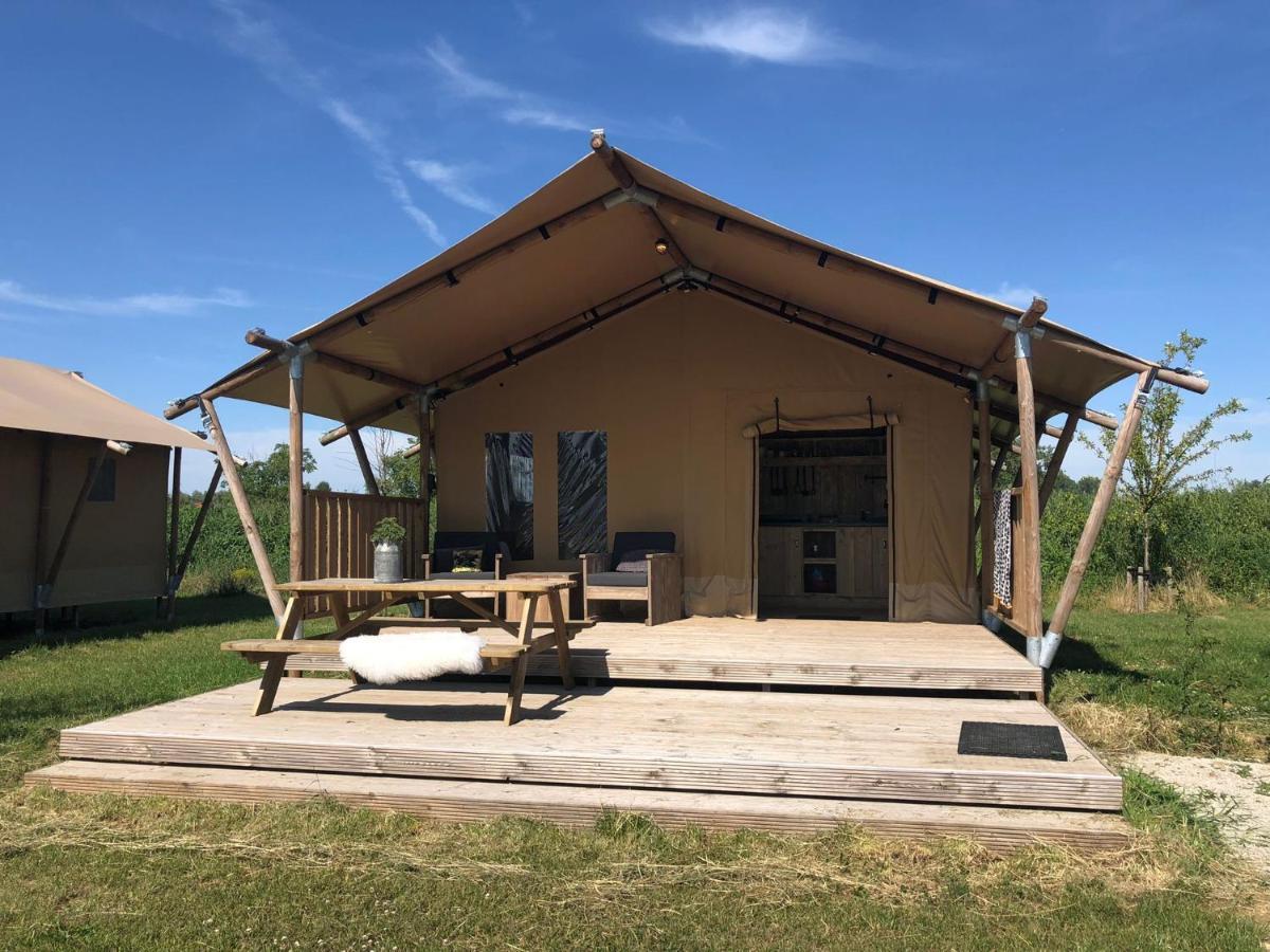 De Hazelaarshof Luxe Glampingtent Bij Natuurgebied De Millingerwaard Kekerdom Extérieur photo