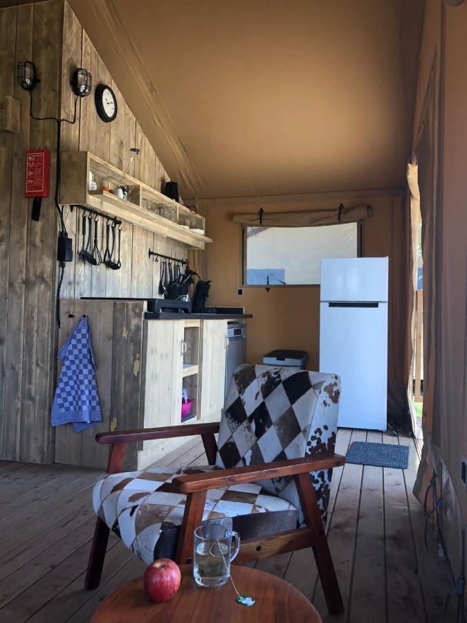 De Hazelaarshof Luxe Glampingtent Bij Natuurgebied De Millingerwaard Kekerdom Extérieur photo