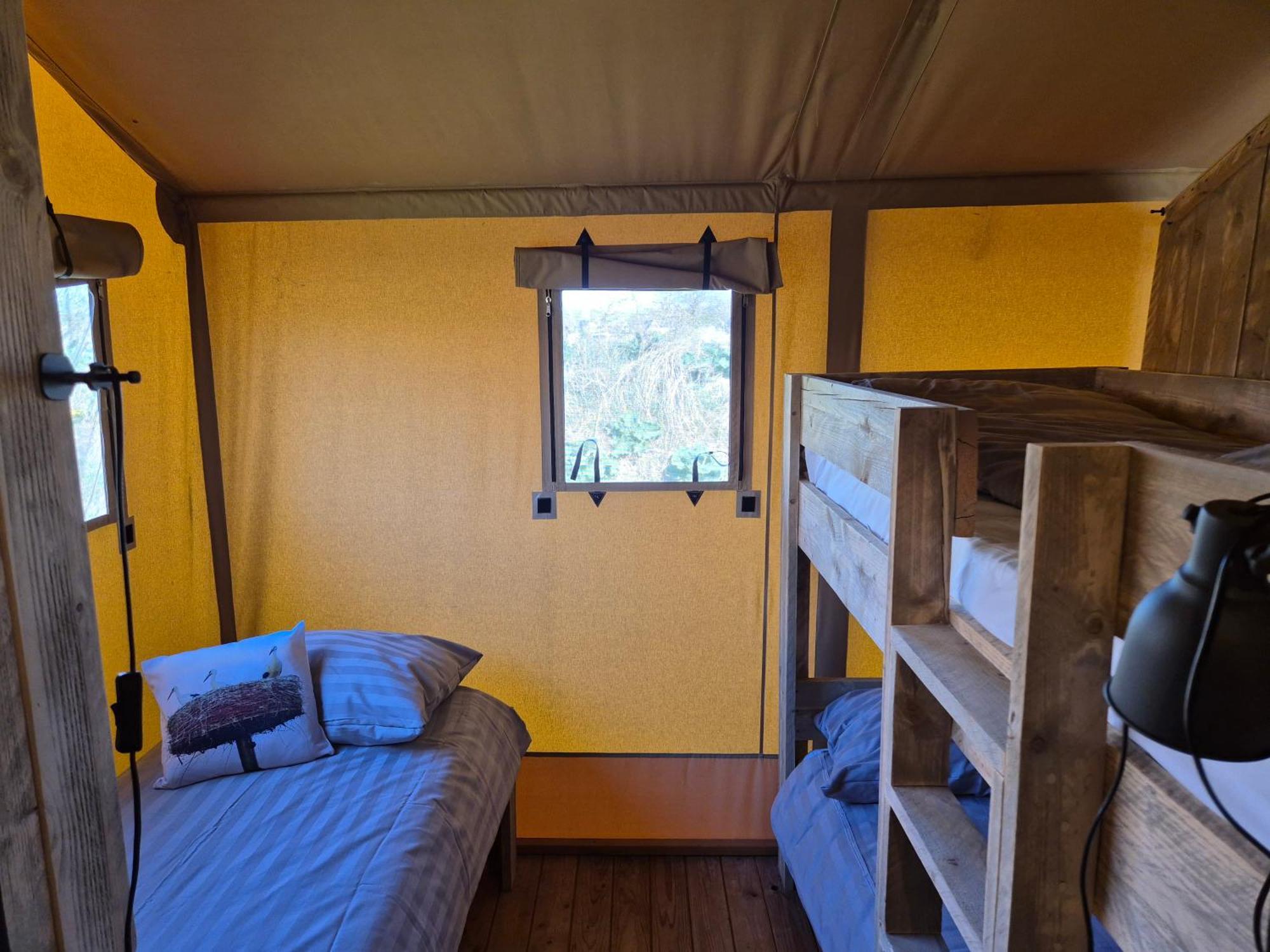 De Hazelaarshof Luxe Glampingtent Bij Natuurgebied De Millingerwaard Kekerdom Extérieur photo